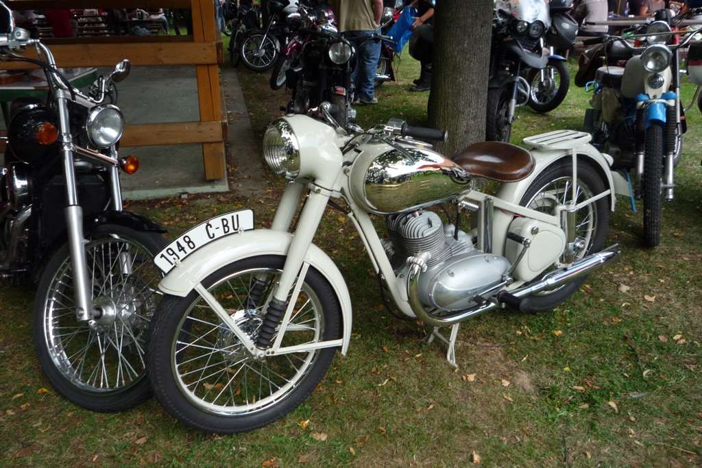 JAWA sraz 2011_4