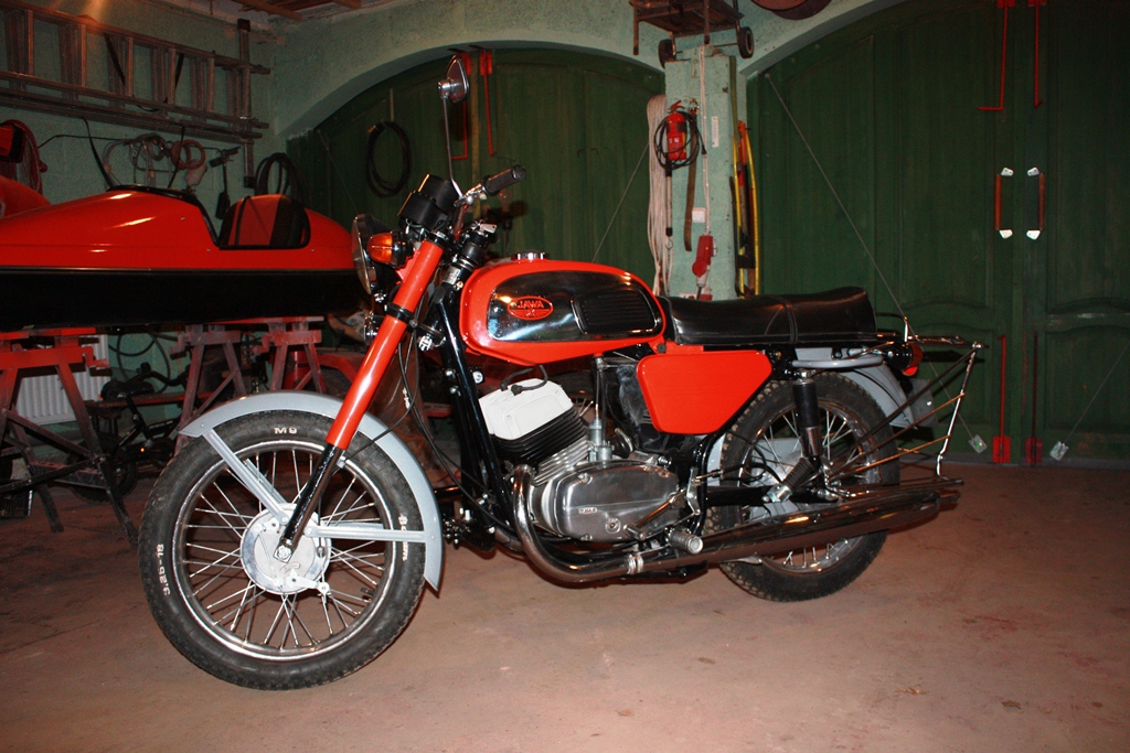 JAWA 350/634-8 další pěkný kousek