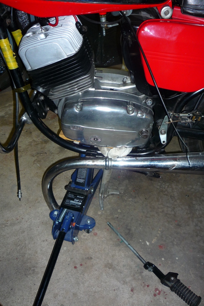 Jawa 350/634 - lehká pomoc heverem